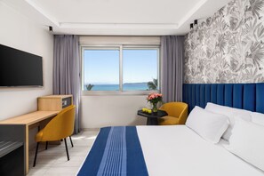 Premium Room, King Size Bed, Sea view | Strand-/Meerblick