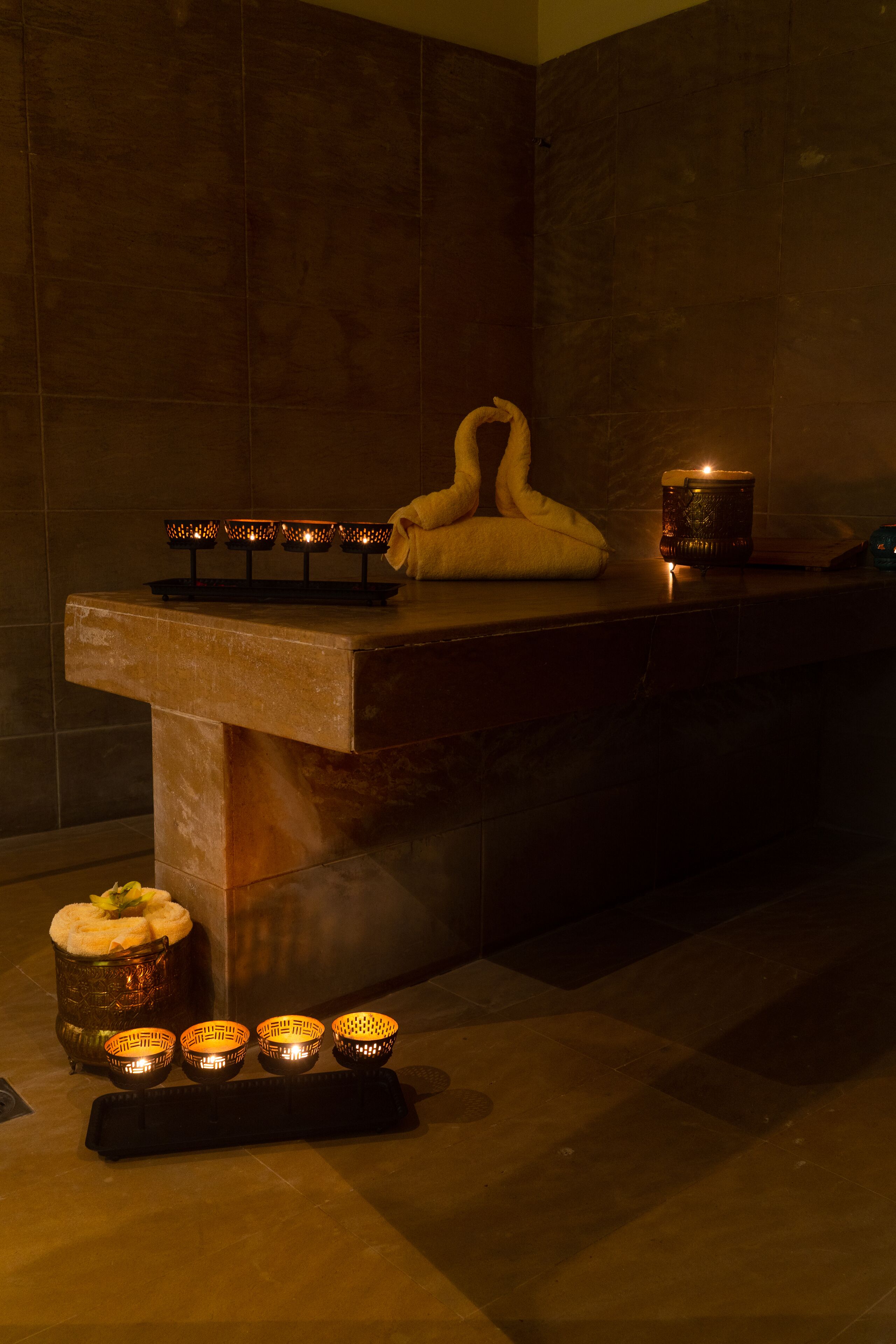 Sauna, steam room, Turkish bath, body treatments, body wraps