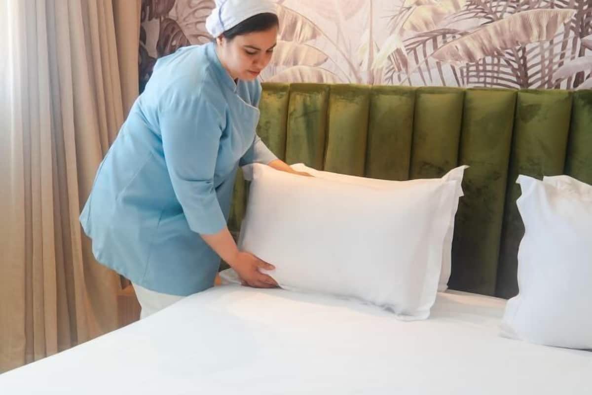 1 bedroom, Frette Italian sheets, premium bedding, minibar