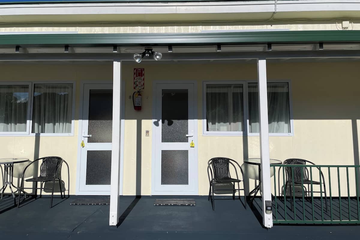 舒适开间, 山景 | 埃及棉床单、高档床上用品、隔音、熨斗/熨板