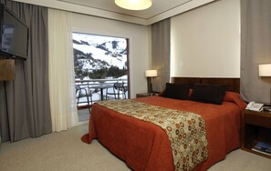 Premium bedding, memory foam beds, in-room safe, desk