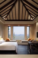 1 King Bed Lake View | Lake view