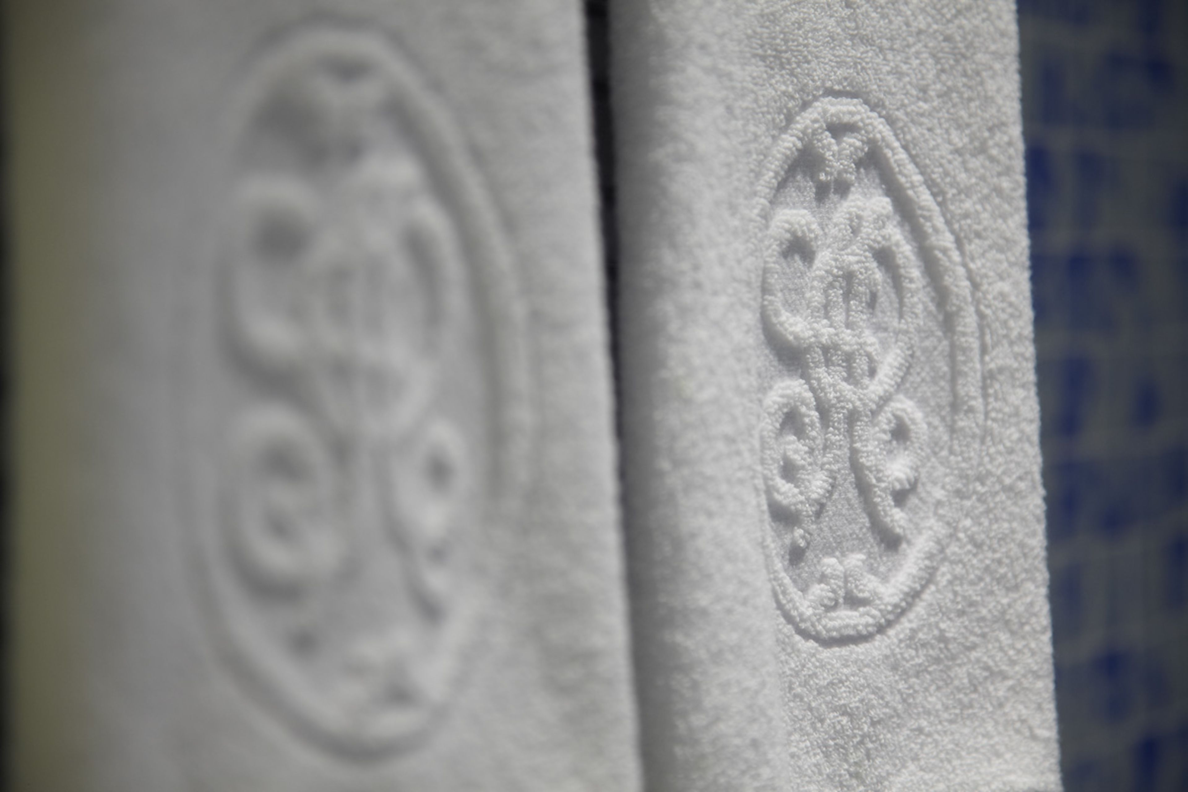 shower, free toiletries, hair dryer, bidet