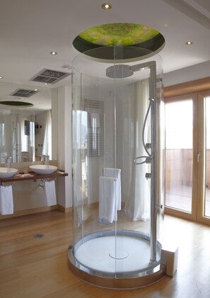 Suite, 1 Bedroom | Terrace/patio - Hotel Campoamor (Oviedo)