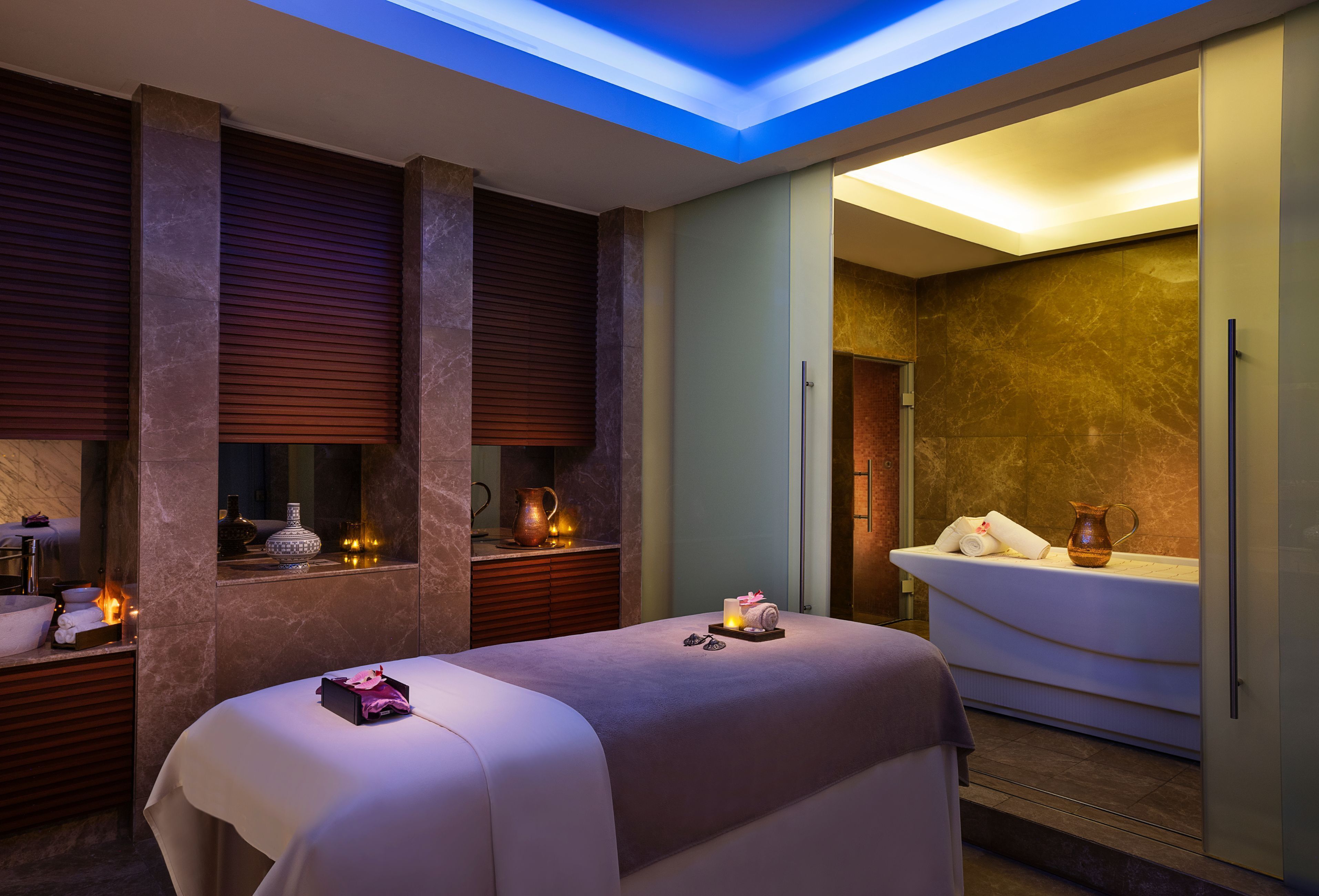 Couples treatment rooms, sauna, steam room, Turkish bath