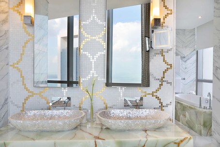 Conrad Abu Dhabi Etihad Towers - Image 142