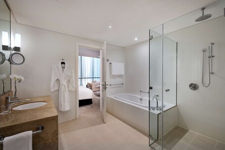 Conrad Abu Dhabi Etihad Towers - Image 144