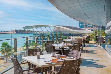 Conrad Abu Dhabi Etihad Towers - Image 3