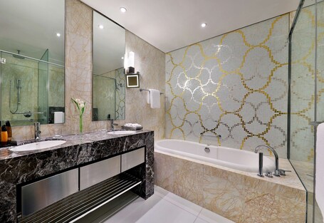 Conrad Abu Dhabi Etihad Towers - Image 162