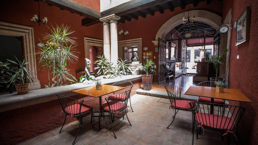 Pórtico Hotel & Galería