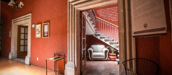 Pórtico Hotel & Galería