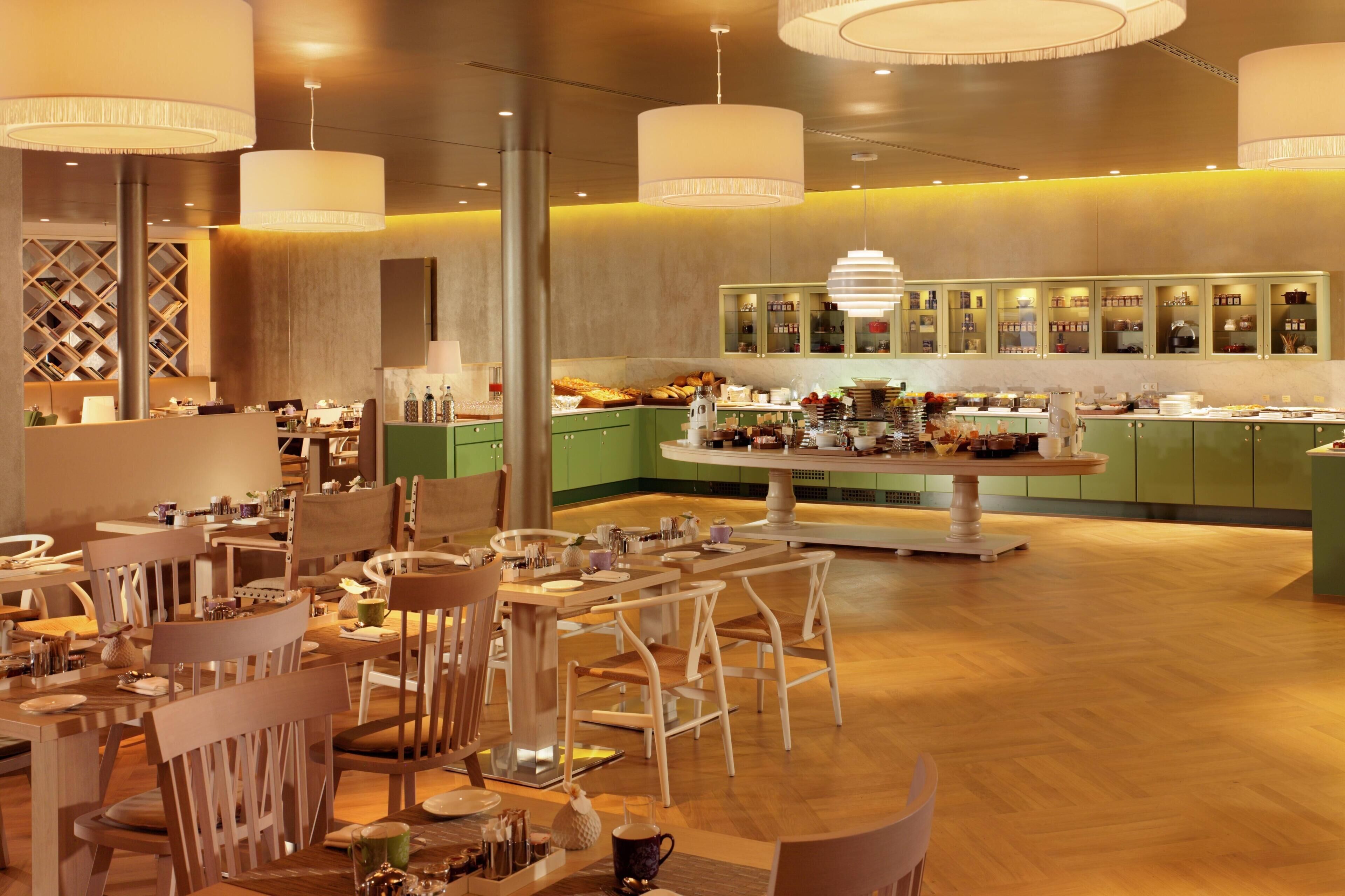 2 من المطاعم، تقديم العشاء، الأطباق الألمانية