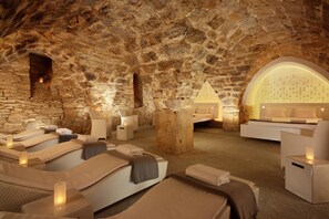 Sauna, body treatments, hydrotherapy, aromatherapy, hot stone massages - HYPERION Hotel Dresden Am Schloss (Dresden)