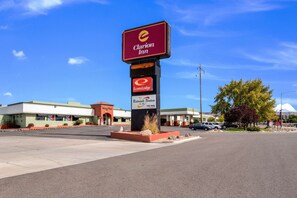 Exterior - Econo Lodge Grand Junction North (Grand Junction)