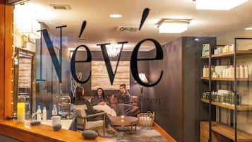 Kropsbehandlinger, body scrub-behandlinger, ansigtsbehandlinger