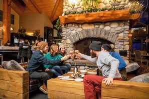 Restaurant - Lizard Creek Lodge (Fernie)