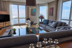Penthouse, 4 Bedrooms | In-room safe, individually furnished, desk, blackout curtains - Fraser Place Anthill Istanbul (Istanbul)