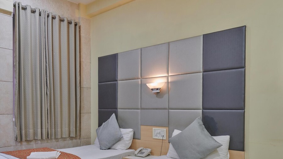 Bentley Hotel Marine Drive