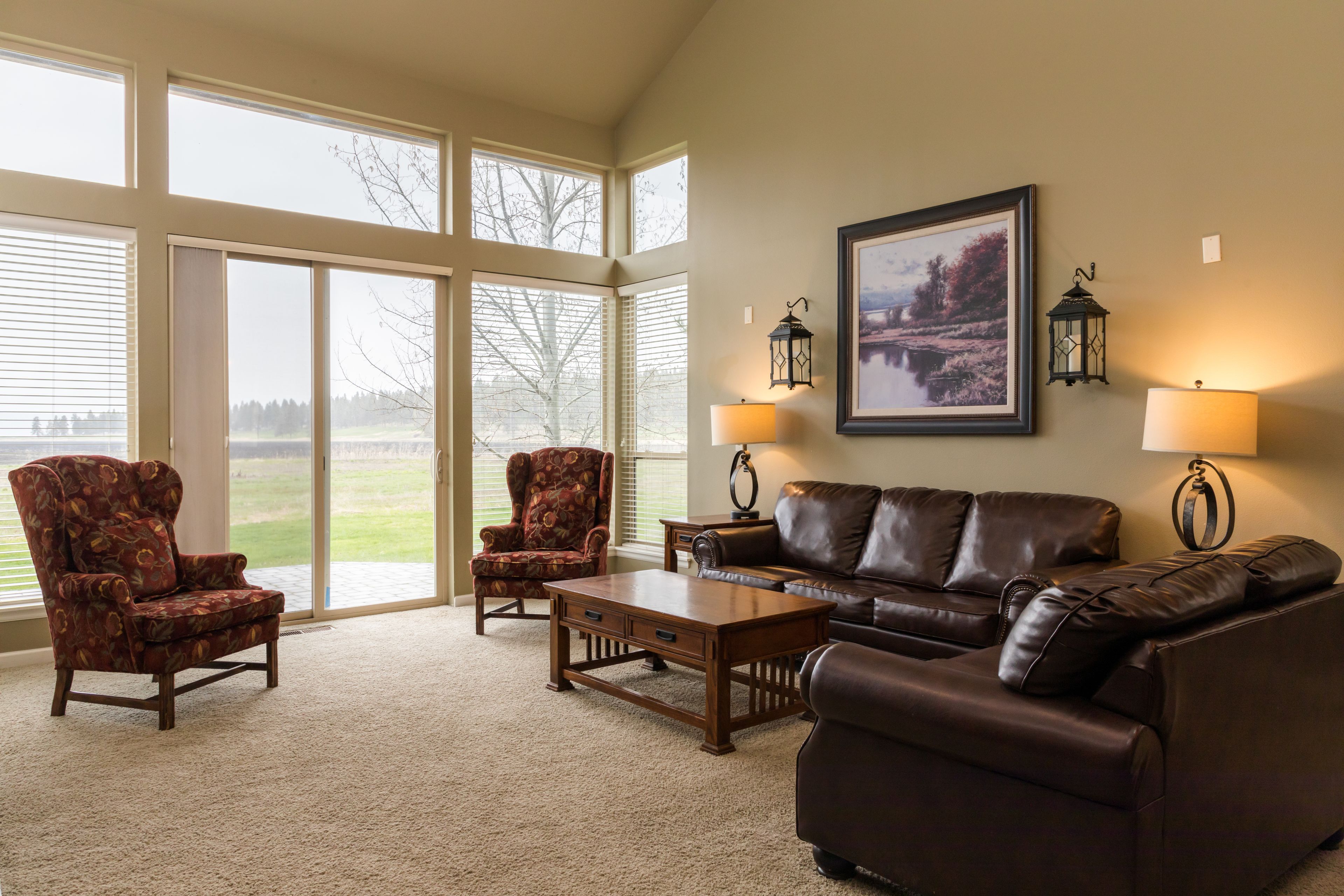 standard house, 2 bedrooms | living room | 32-inch flat-screen tv with premium tv channels, tv, fireplace