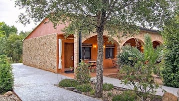Entrada al alojamiento