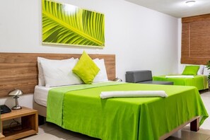 高級寢具、客房內保險箱、熨斗/熨衣板、免費無線上網