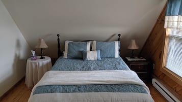 Chalé standard, 2 quartos, cozinha, vista para a montanha | Roupas de cama premium, ferros/tábuas de passar roupa, berços grátis