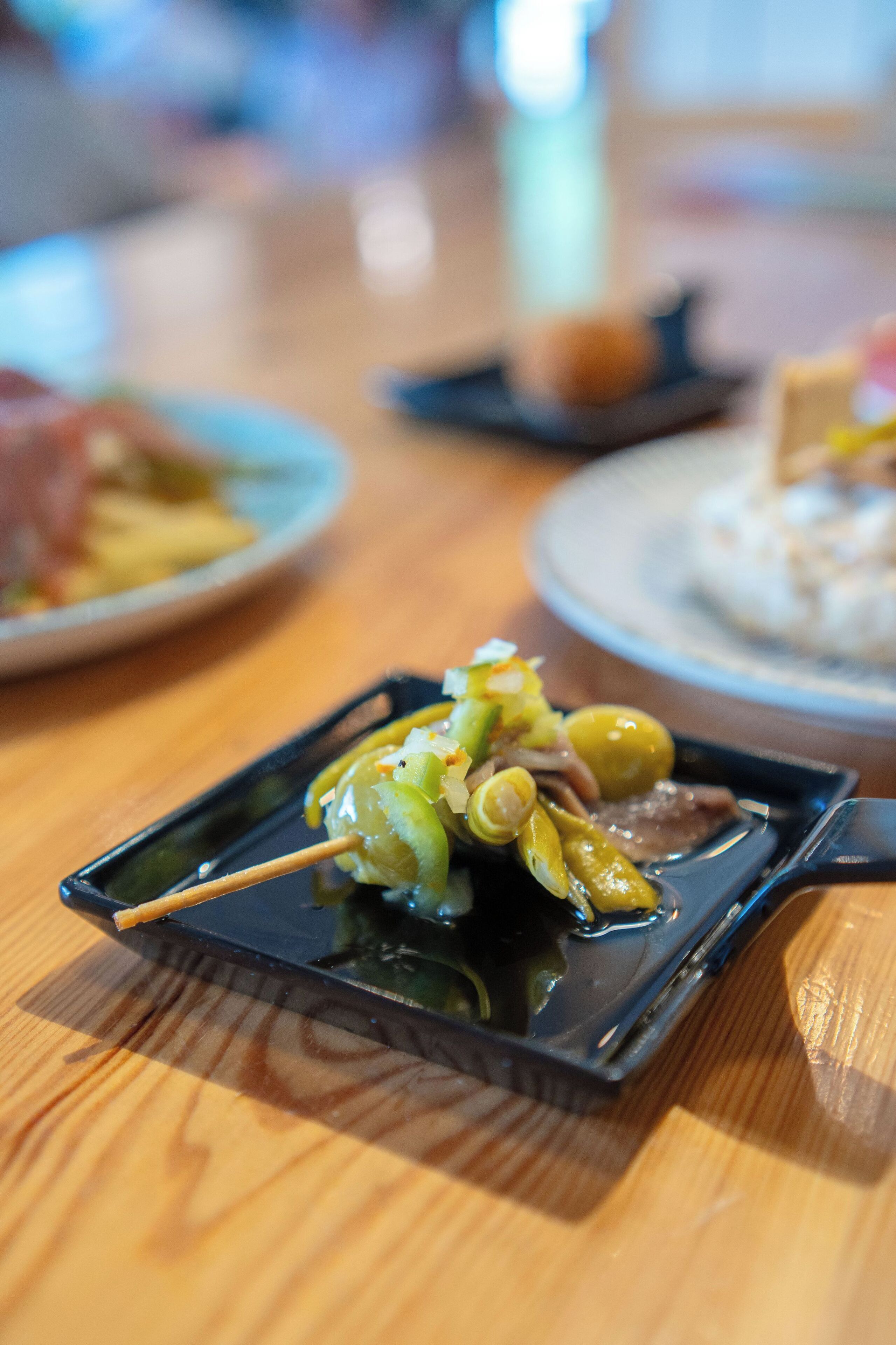 daily cooked-to-order breakfast for a fee