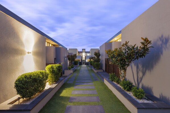 Courtyard - Quest Portland (Portland)