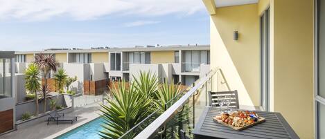 Appartamento, 1 camera da letto | Piscina | Piscina all'aperto, con ingresso dalle 08:00 alle 20:00, lettini