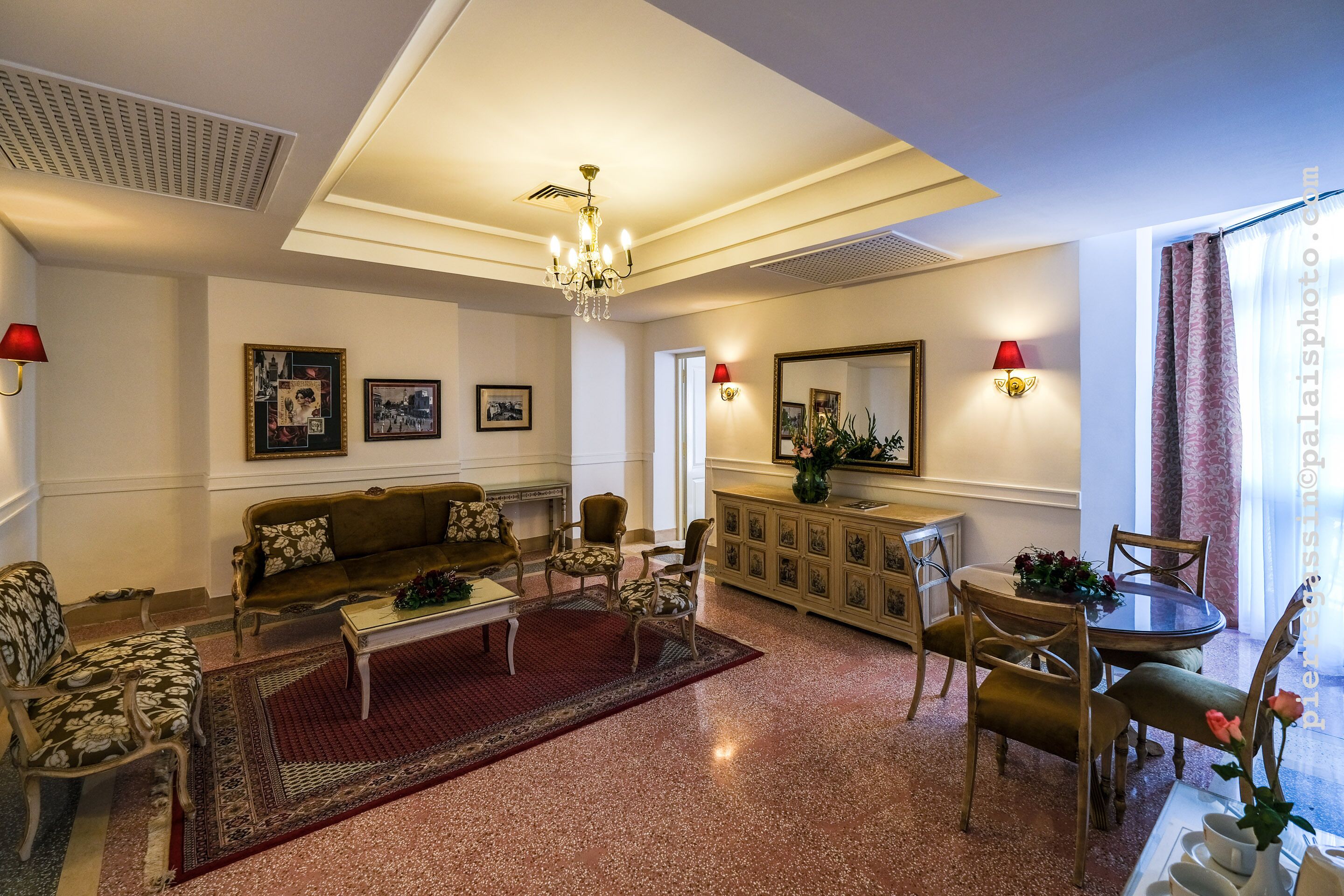 Photo - Majestic Hotel