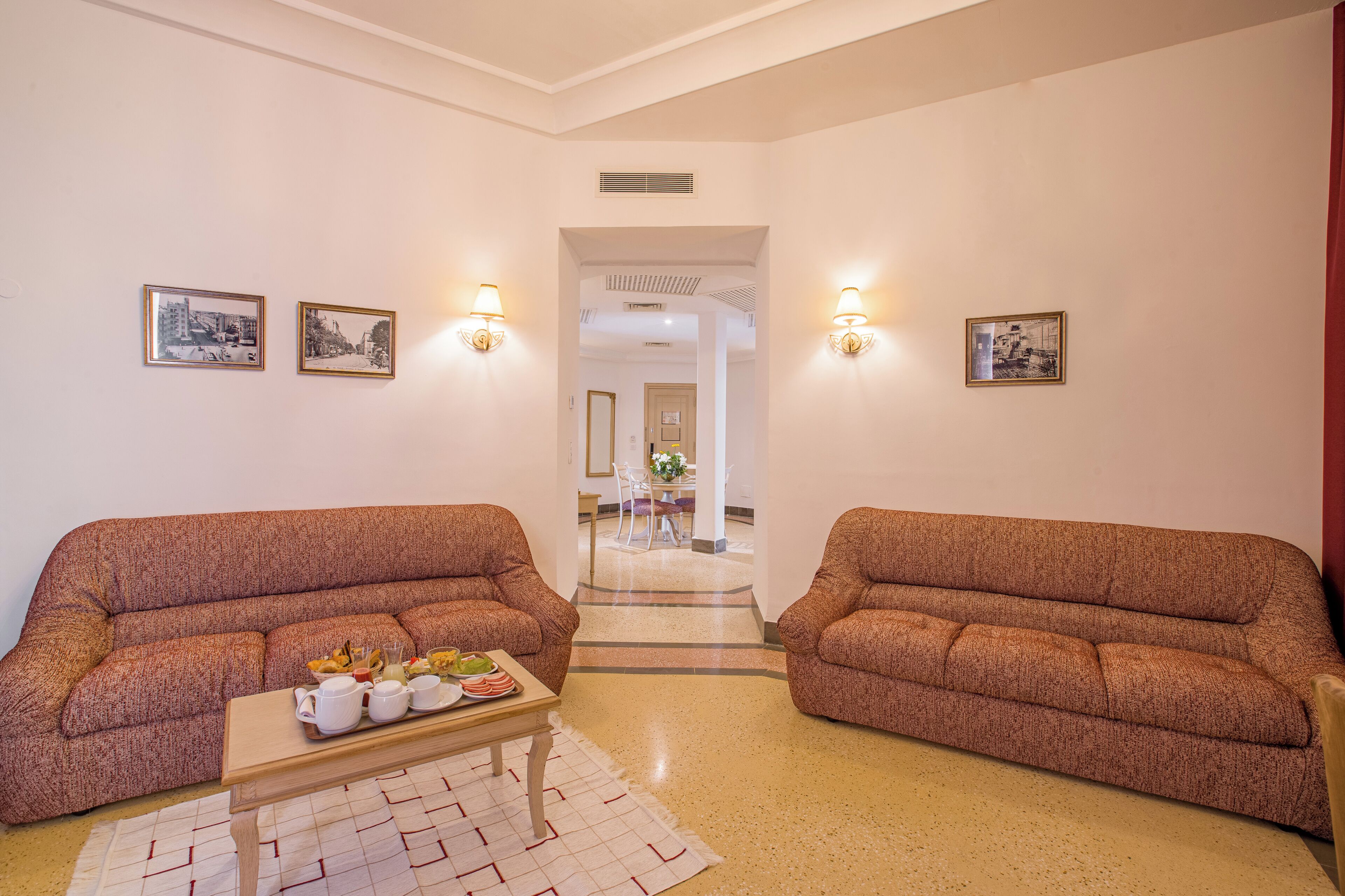 Photo - Majestic Hotel