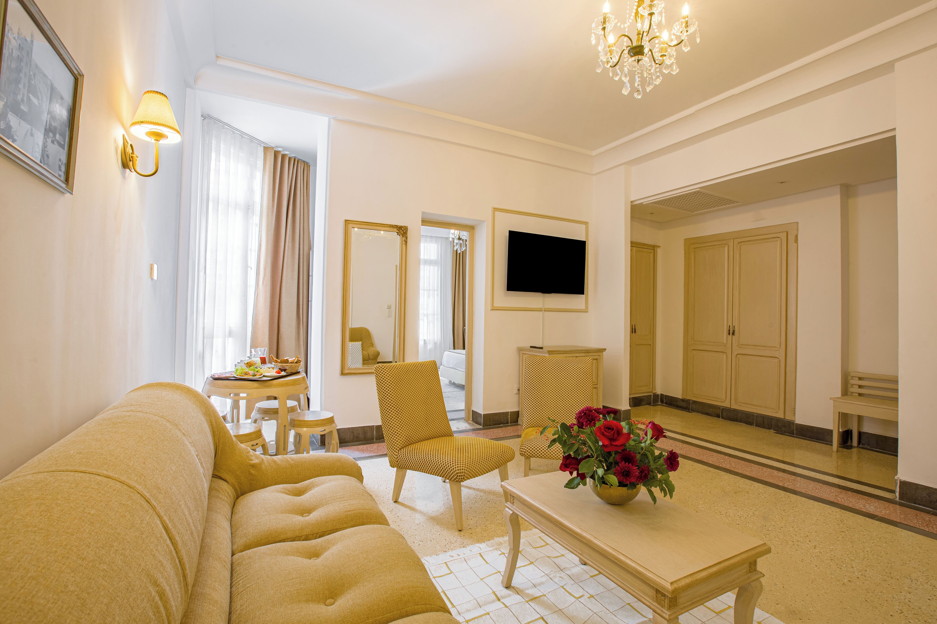 Photo - Majestic Hotel