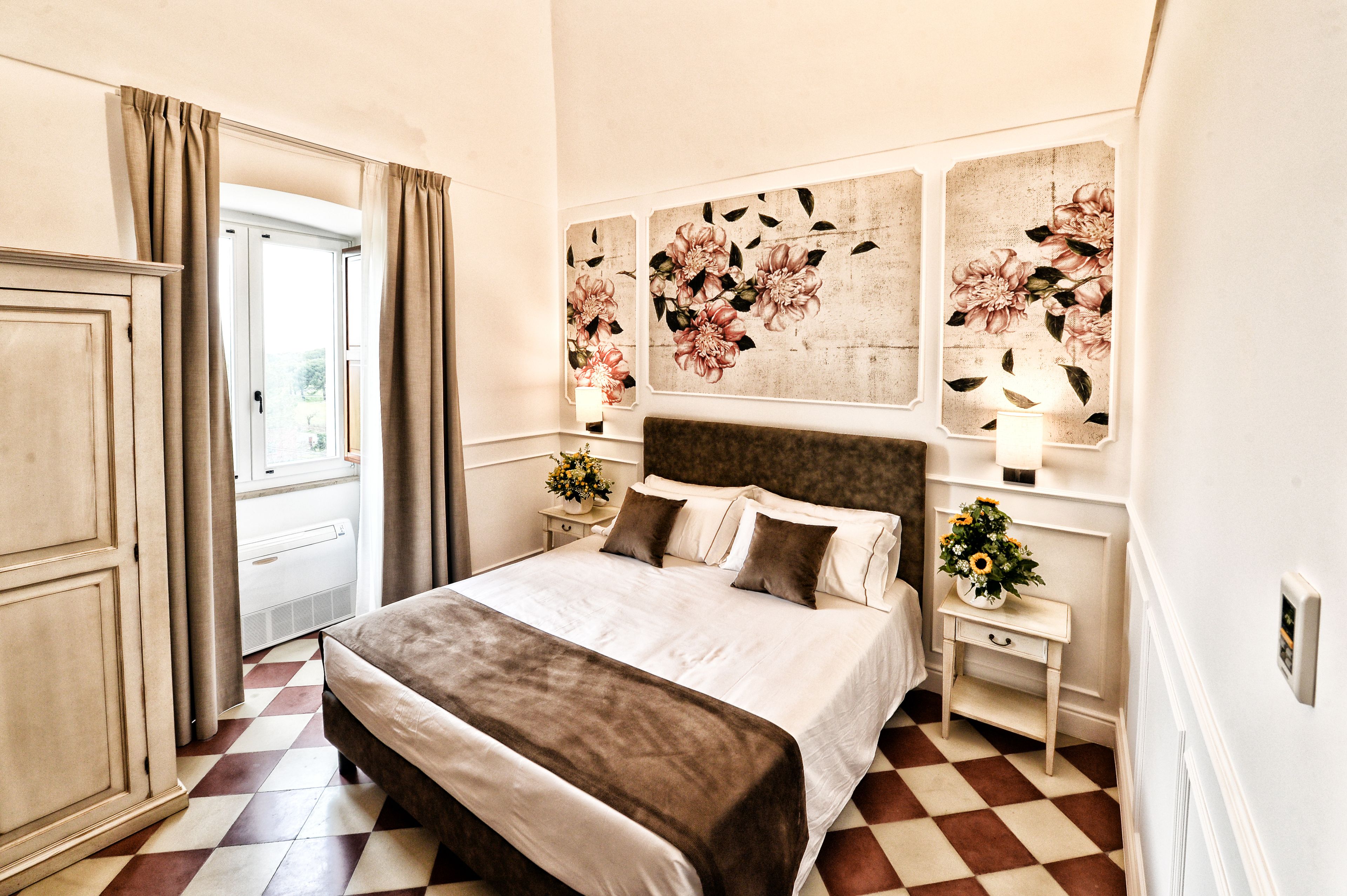 1 bedroom, minibar, in-room safe, desk