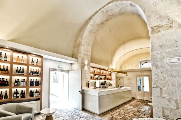 Bar (on property) - Casa Isabella Exclusive Hotel (Mottola)