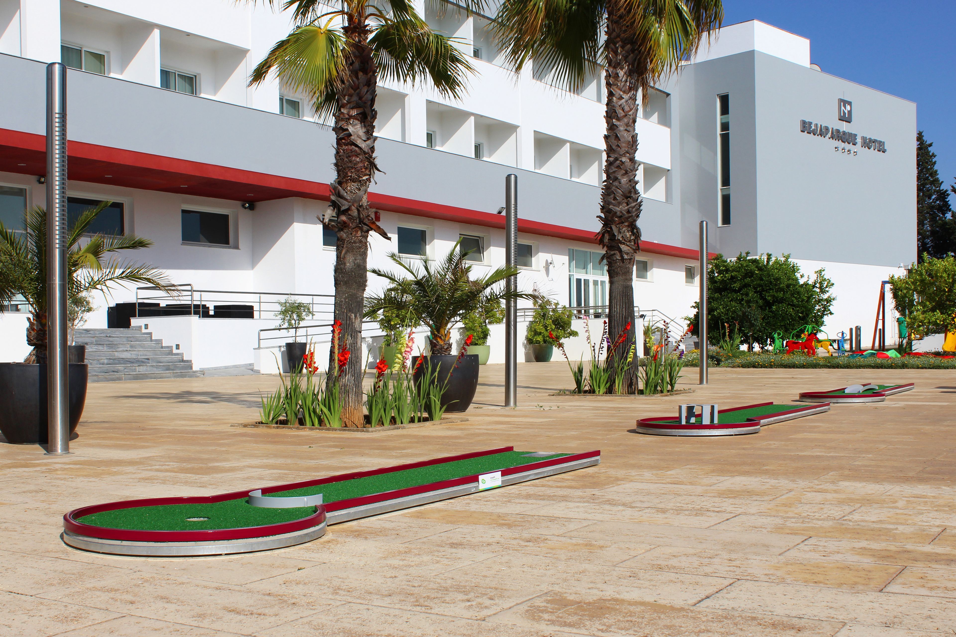 mini-golf