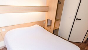 Standard Double Room - Hotel de la Basse Sambre (Charleroi)