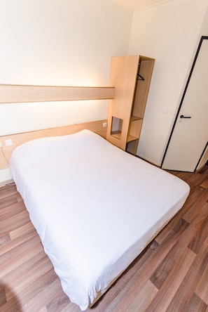 Standard Double Room | Free WiFi