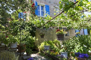 Free daily buffet breakfast  - Hotel Il Villino (Santarcangelo di Romagna)