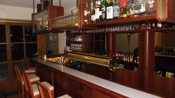 酒吧(店内)