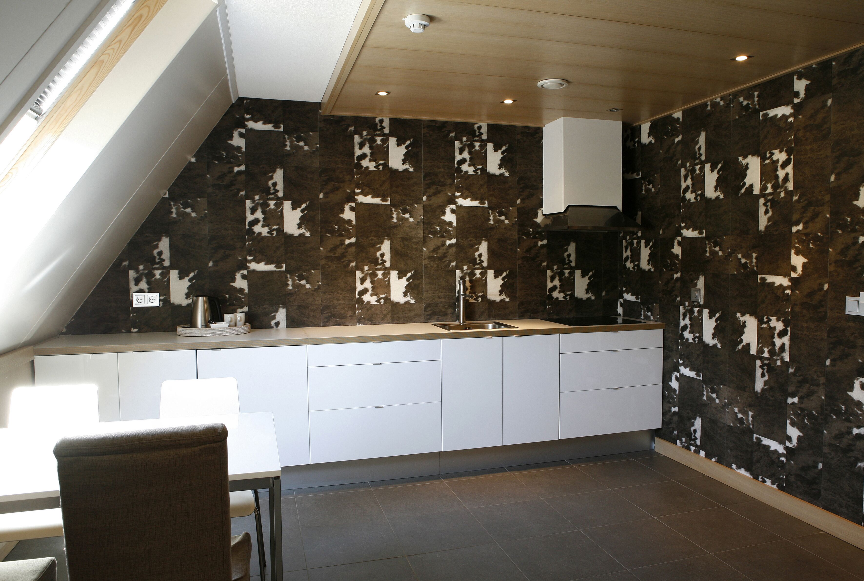 wellness loft | down duvets, in-room safe, desk, soundproofing