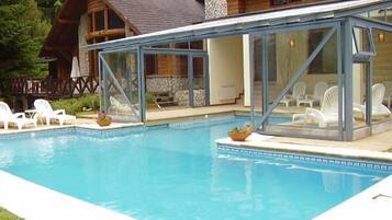 Indoor pool, outdoor pool