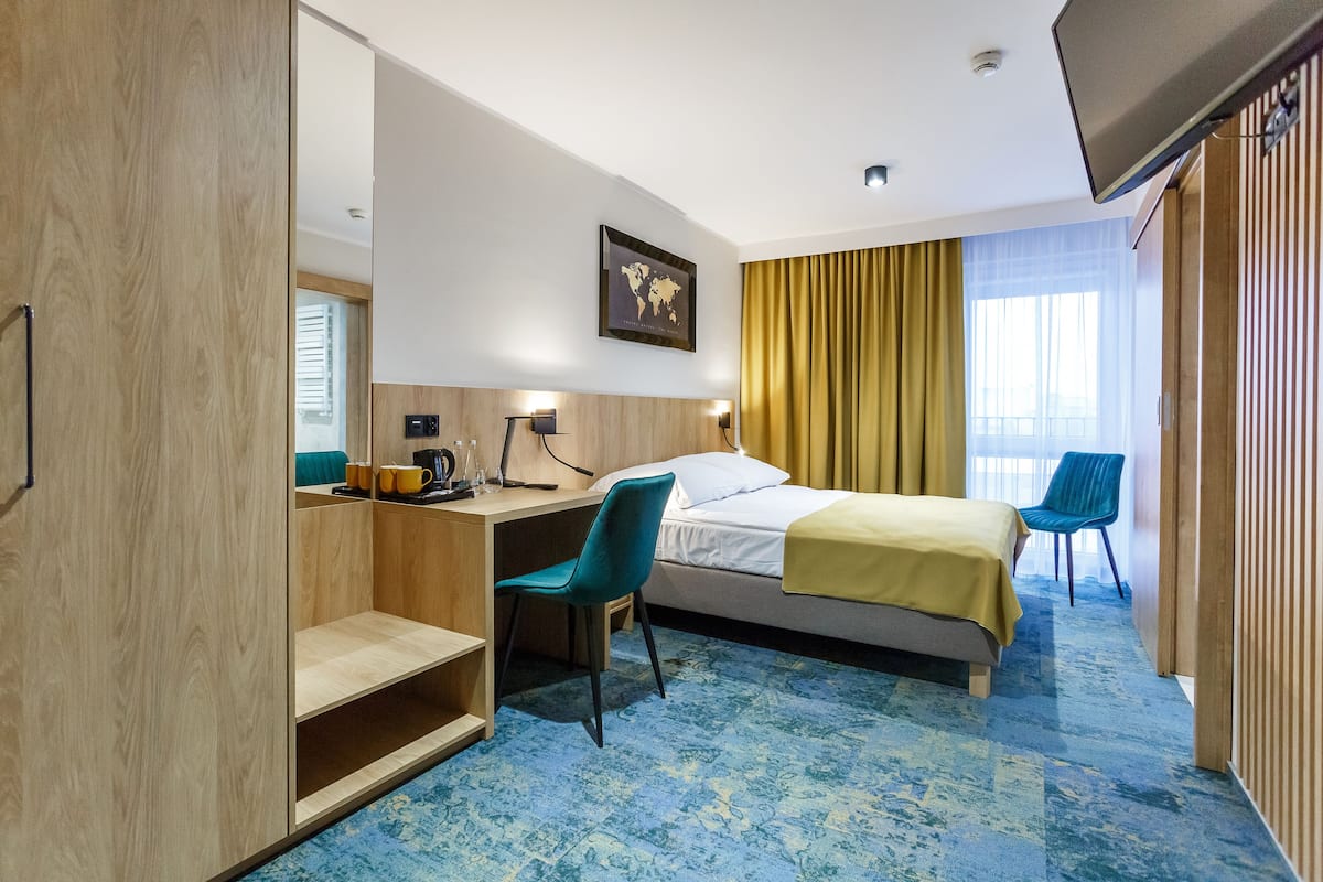 Doppia Business, 1 letto queen | 1 camera, una scrivania, culle/letti per bambini (gratuiti)