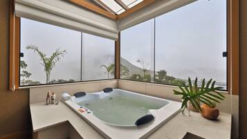 Quarto real | Cortinas blackout, Wi-Fi de cortesia, roupa de cama