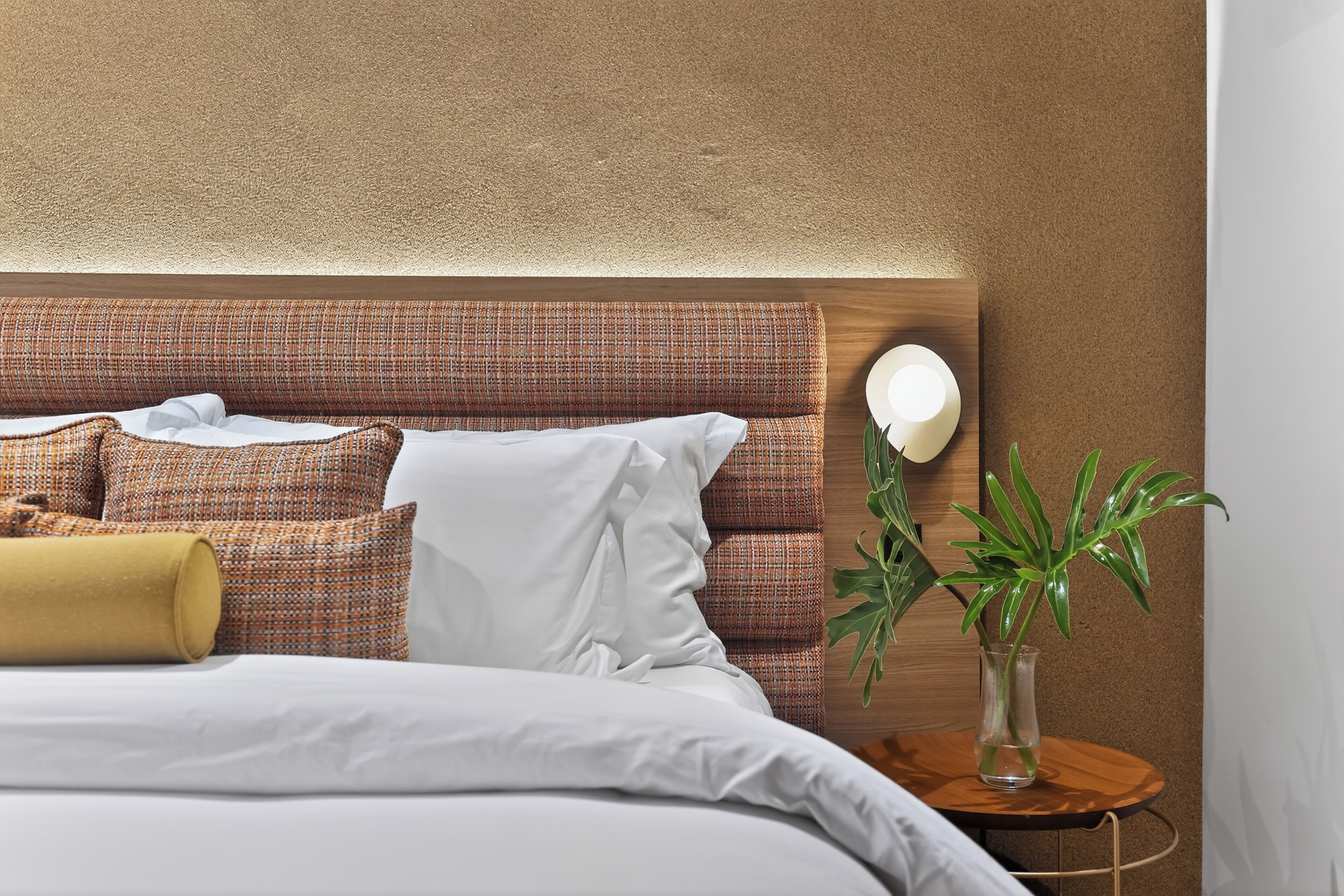 Comfort Room | Blackout curtains, free WiFi, bed sheets