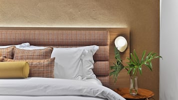 Comfort Room | Blackout curtains, free WiFi, bed sheets