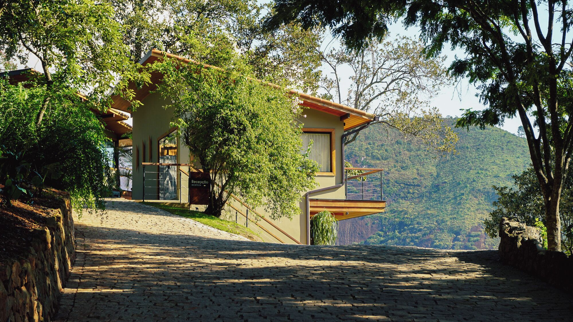 Fachada da propriedade