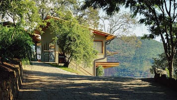 Fachada da propriedade
