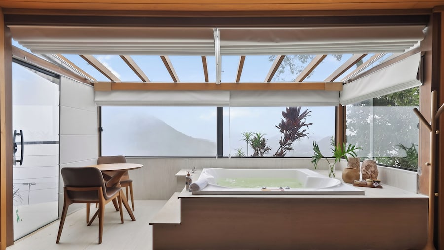 Le Siramat Hotel Experience