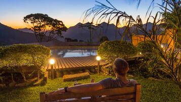 2 outdoor pools, pool umbrellas
