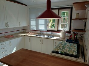 Blackout drapes, free WiFi, bed sheets - Le Siramat (Petrópolis)